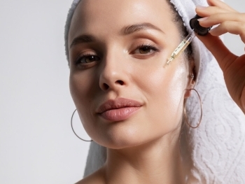 The Best Korean Skincare Routine for Acne-Prone Skin (And the Serum Everyone’s Talking About) image